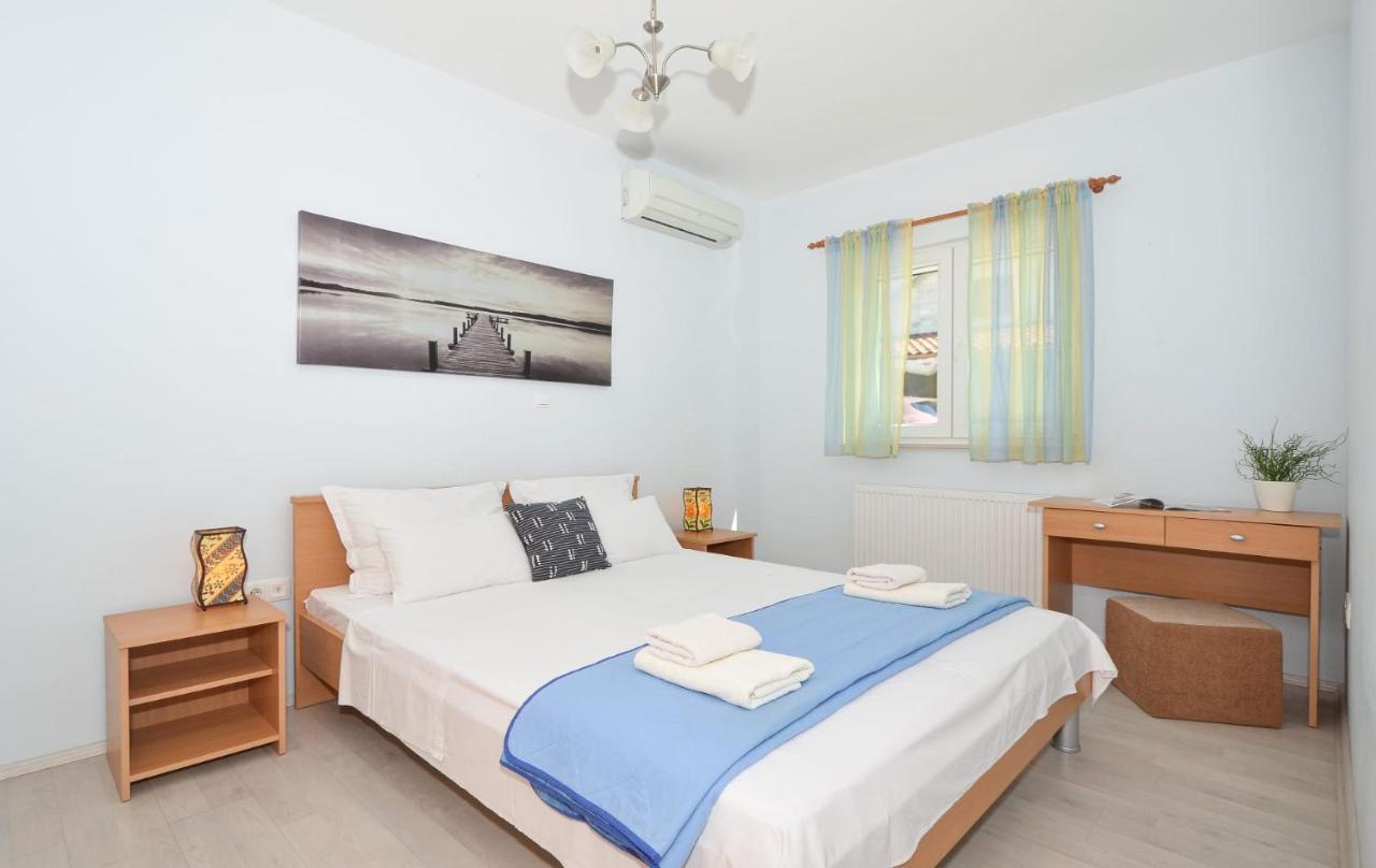 Apartments Santo Trogir - Okrug Gornji Εξωτερικό φωτογραφία