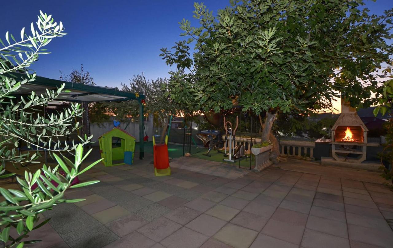 Apartments Santo Trogir - Okrug Gornji Εξωτερικό φωτογραφία