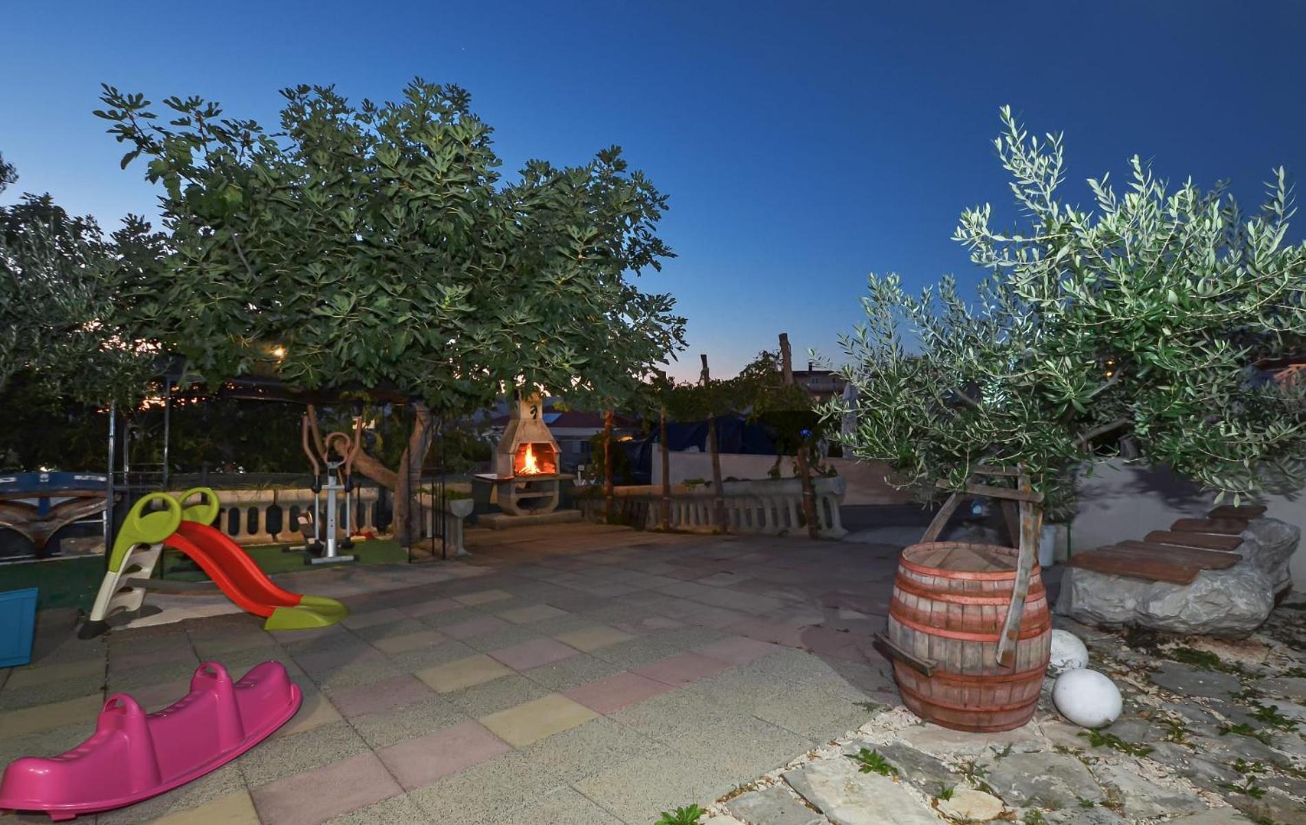 Apartments Santo Trogir - Okrug Gornji Εξωτερικό φωτογραφία